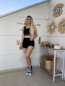 Yırtıklı Likralı Jean Şort thumbnail 2