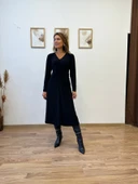 V Yaka Ön Büzgülü Uzun Elbise thumbnail 3