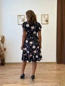 Kruvaze Kapamalı Fırfırlı Midi Süprem Elbise thumbnail 11