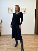 V Yaka Ön Büzgülü Uzun Elbise thumbnail 8