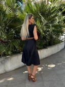 Vatkalı Kemerli Kloş Midi Elbise thumbnail 5