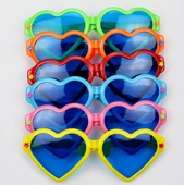 Büyük Kalp Parti Gözlüğü Karışık 12 Adet (5358) thumbnail 1
