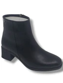 Zerhan 1101 Kadın Siyah Fermuarlı Kalın Topuklu Klasik Bot thumbnail 4