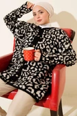 Leopar Desenli Şardonlu Triko Hırka Bej thumbnail 2