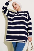 Yatay Çizgi Detaylı Triko Tunik Lacivert thumbnail 1