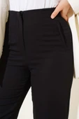 Bel Çımalı Dar Paça Kumaş Pantolon Siyah thumbnail 4