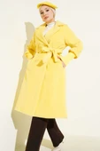 Kol Ribanalı Kuşaklı Tay Tüyü Kaban Sarı thumbnail 2