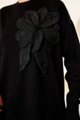 Büyük Çiçek Desenli  Triko Tunik Siyah thumbnail 4
