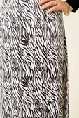 Desen Detaylı Saten Etek Zebra thumbnail 4