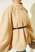 Kemerli Düğmeli Kaşe Panço Camel thumbnail 4