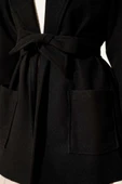 Çift Cepli Kruvaze Kuşaklı Kısa Kaban Siyah thumbnail 4