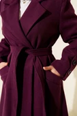 Kol Düğmeli Kuşaklı Kaşe Kaban Mor thumbnail 4
