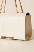 Zincir Askılı Dikdörtgen Çanta Krem thumbnail 3
