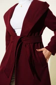 Kapüşonlu Düğmeli Kaşe Kaban Bordo thumbnail 4