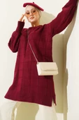 Kare Desenli Yumoş Triko Tunik Bordo thumbnail 1