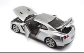 Bburago 1:18 Nissan GT-R R35 2009 Model Araba thumbnail 3