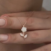 BlackCraft  925 Ayar Gümüş Rose Beyaz Gül Kadın Gümüş Kolye thumbnail 4