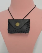 Deri Kaplı Büyük Kare Cevşen – Boyuna Asılabilir Siyah İpli, Özel Deri Çantalı Manevi Dua Kitabı thumbnail 2