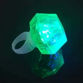 Kristal Tasarımlı Led Glow Işıklı 3 Modlu Yeşil Yüzük 3.5 x 5 cm thumbnail 1