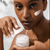 Caudalie Vinoperfect Dark Spot Leke Karşıtı Gündüz Bakım Kremi 50 ml thumbnail 3