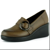 Erkan Saçmacı Madeline Ceviz Hakiki Dana Derisi Tokalı Yuvarlak Burun Dolgu Topuklu Günlük Ayakkabı thumbnail 1