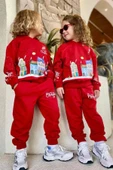 Kız Erkek Çocuk Kar Tanesi ve Bina Digital Baskılı Yazı Detaylı Christmas Kırmızı Eşofman Takım thumbnail 2