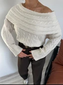 Kadın Madonna Yaka Kazak Ekru thumbnail 4