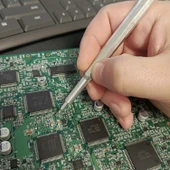 Hassas Mıknatıslı Mini 24 Parça Tornavida Seti Bilgisayar Telefon Elektronik Tamiri İçin İdeal thumbnail 5