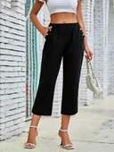 Kadın Beli Lastikli Düğme Ve Cep Detaylı Kapri Ithal Keten Pantolon thumbnail 1