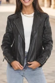 Deri Ceket Siyah thumbnail 3