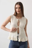 Önü Bağlamalı Yelek  Ekru thumbnail 3