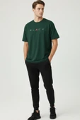 KOZİA OUTDOORS MALOÇBEY modern black baskılı oversize unisex basic o yaka t-şhirt thumbnail 9