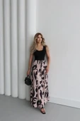 Kadın Askılı Yuvarlak Yaka üst Viskon Alt Desenli Uzun Süprem Elbise thumbnail 2