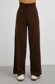 Eteği Çapraz Pantolonlu Bisiklet Yaka Takım Kahve thumbnail 5