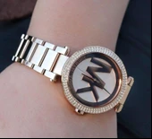 Michael Kors MK5865 Kadın Kol Saati thumbnail 5