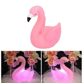 LED Işıklı Flamingo Masa Lambası thumbnail 3