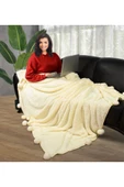 Harika Peluş Fabrikası Ponponlu 200*220 cm Pelüş Tv Battaniyesi thumbnail 1