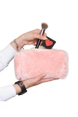 Özgüner Oyuncak Yumuşak Peluş Makyaj Çantası - Şık ve Kullanışlı Kadın Kozmetik Çantası thumbnail 3