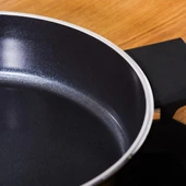 KARACA SWISS CRYSTAL 26 CM KARNIYARIK TENCERE BLACK thumbnail 4