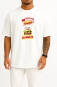 Oversize Sosisli Ve Hamburger İllüstrasyon, Hamburger Fast Food Göğüs Tasarımlı Unisex T-Shirt thumbnail 7
