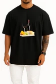 Oversize Peynir Tabağı Ve Wine Göğüs Tasarımlı Unisex T-Shirt thumbnail 11