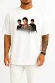 Oversize Tyson Houseman Robert Pattinson Booboo Stewart Göğüs Tasarımlı Unisex T-Shirt thumbnail 7