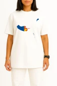 Oversize Madeira Adası Madeira Bayrağı Portekiz Göğüs Baskılı Unisex T-Shirt thumbnail 2