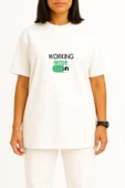 Oversize Working Mode On Göğüs Tasarımlı Unisex T-Shirt thumbnail 5