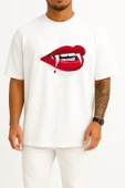 Oversize Dracula Vampire, Teeth Göğüs Tasarımlı Unisex T-Shirt thumbnail 5