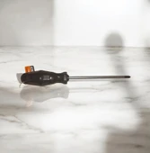 Ucu Mıknatıslı Yıldız Tornavida Siyah Saplı Yıldız Uçlu 6+150 mm thumbnail 2