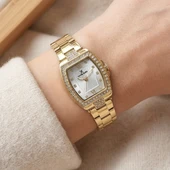 Daniel Klein DK.1.10842.2 Altın Sarı Gold Kavisli Dikdörtgen Model Taşlı Premium Kadın Kol Saati thumbnail 3