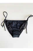 Zi Siyah Kenarları Ince Ip Bağlama Detaylı Bikini Altı thumbnail 3