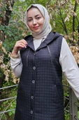 KADIN CEPLİ ETEK UCU DÜĞME DETAYLI TESETTÜR YELEK thumbnail 4