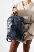 Suni Deri Yıkama Sırt Çantası (Poliüretan) Lacivert Model:(571-14-16G) thumbnail 2